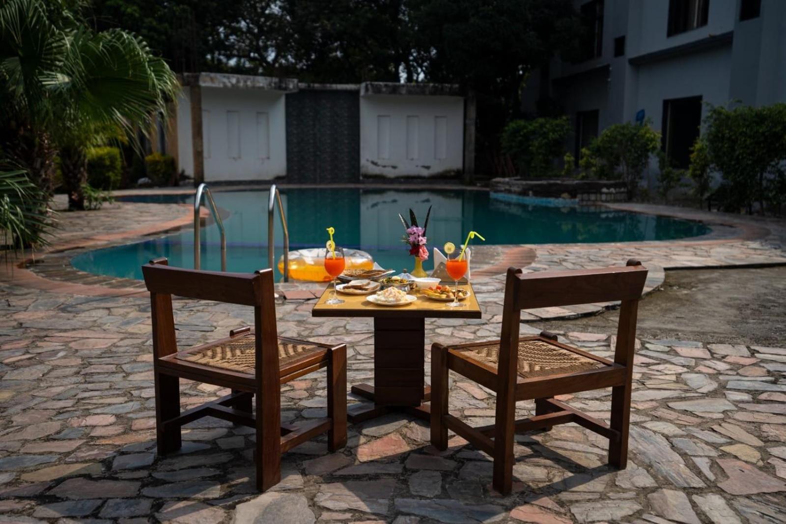 Corbett Wild Resorts & Spa Garjia Dış mekan fotoğraf